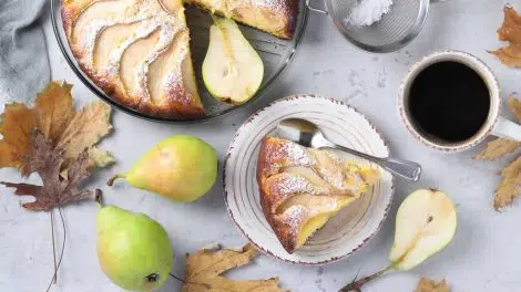 Gâteau fondant aux poires