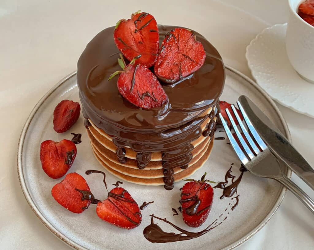 Pancakes fraises et chocolat