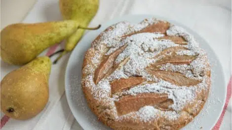 Gâteau au yaourt aux poires